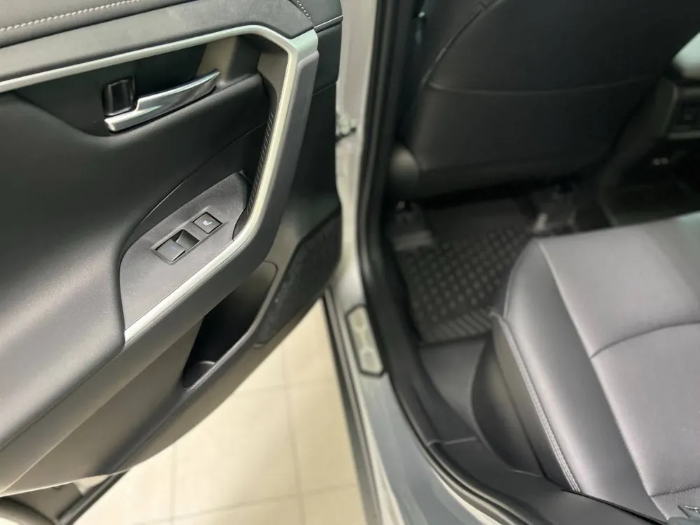 2022 RAV4 Hybrid Limited Photo Gallery Silver Black Interior 28